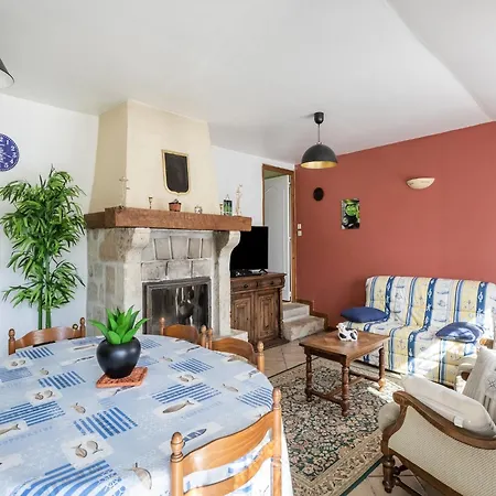 Ferienhaus Charming With Orchard *