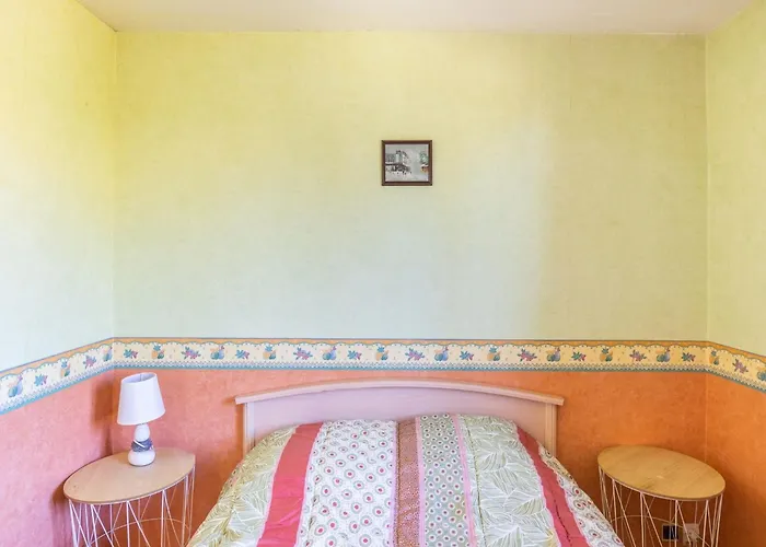 Charming With Orchard Semesterbostad