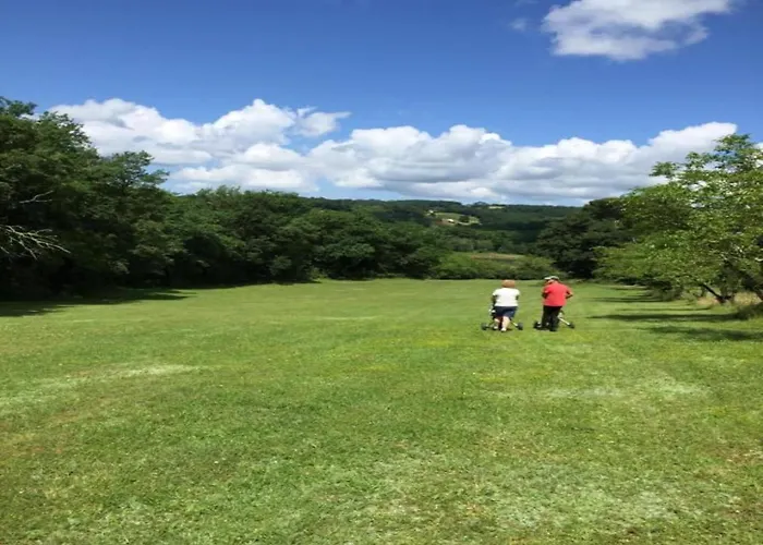 Charming With Orchard Semesterbostad Tamerville